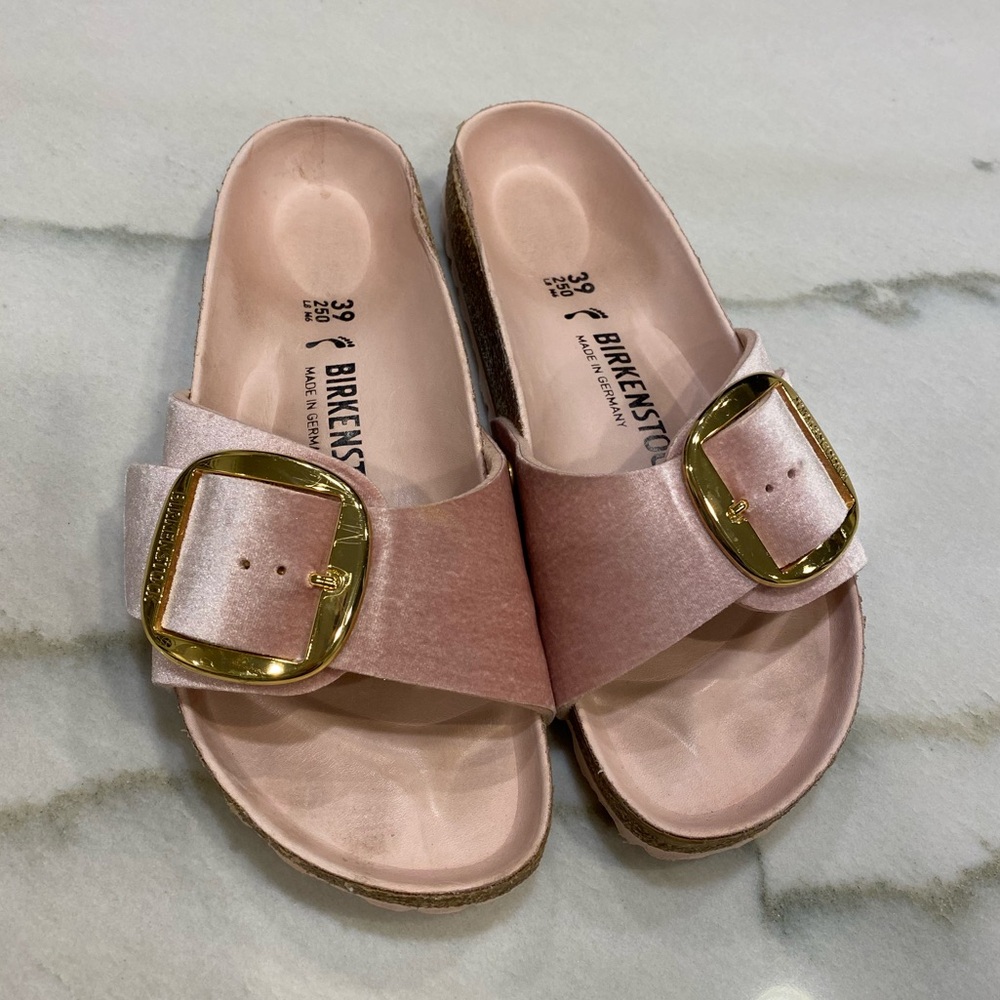 Birkenstock Madrid Big Buckle Sandals size 39 Pink Velvet